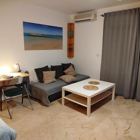 Apartamento En La Calle Principal Con Solarium. Tarifa Kültér fotó